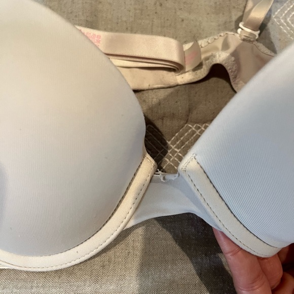 Bra - Picture 4 of 4